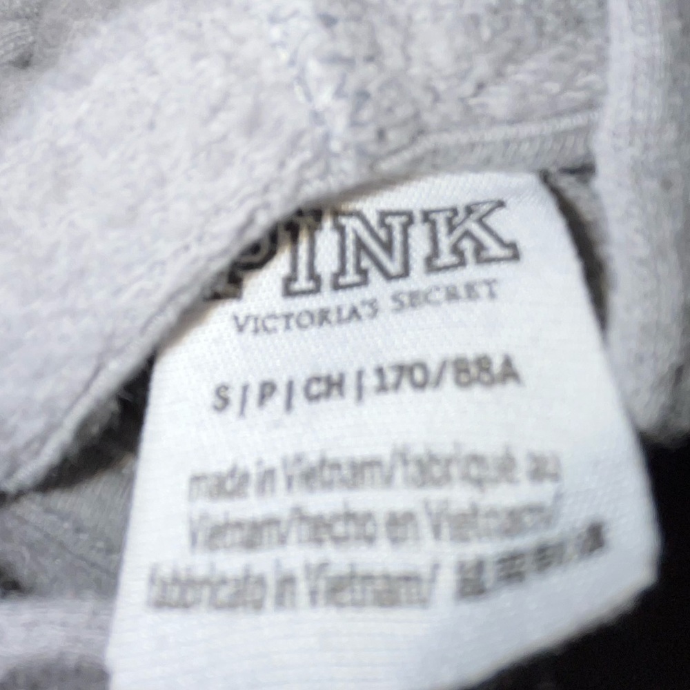 Zip up - Picture 6 of 7